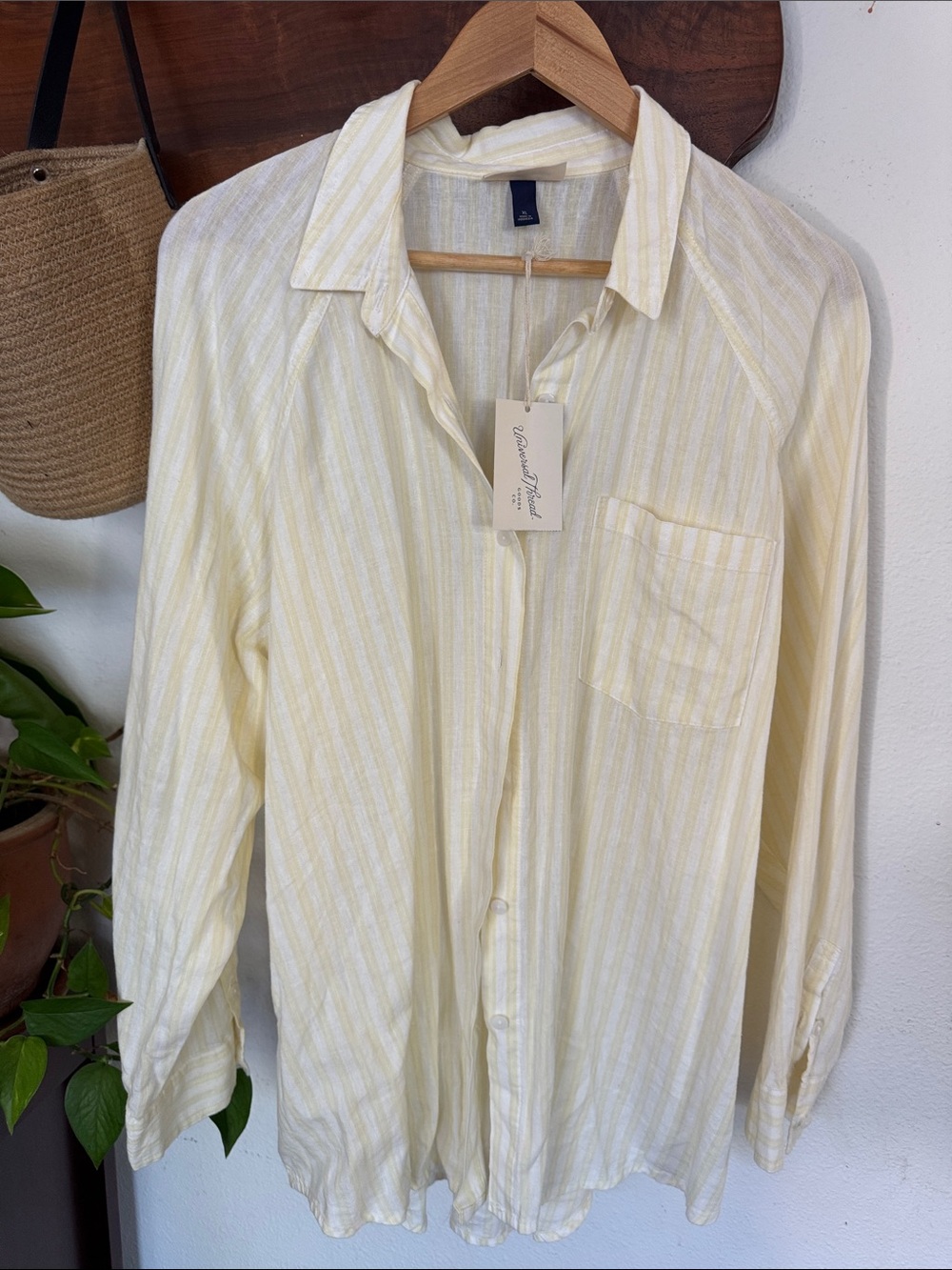 NWT Universal Thread lLinen Blend Butter and White Striped Button Down XL